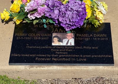 Married Couple Small Size Black Headstone